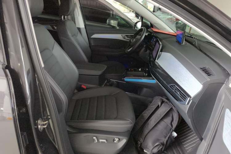 Used Volkswagen Talagon 2023 Facelift 380TSI All-Wheel-Drive Luxury Jiajing Pro 6-Seater Right Front Seat