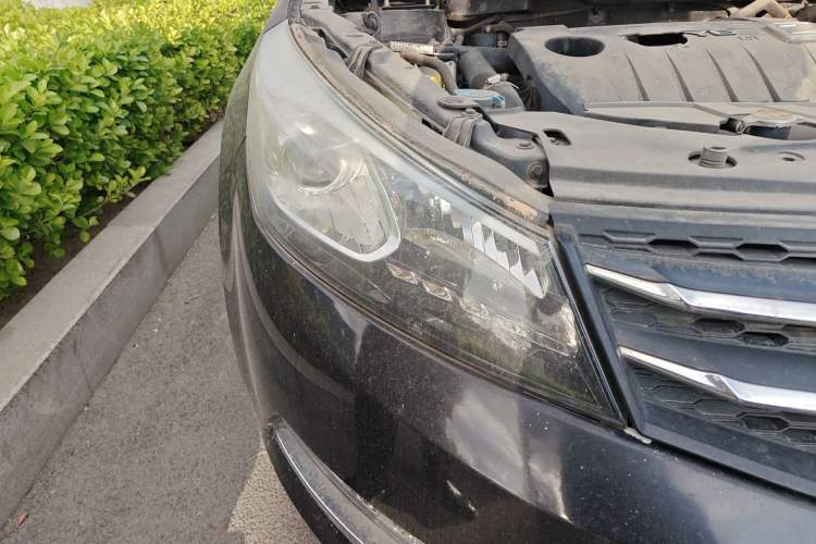 Used Zotye Z500 2015 1.5T Manual Luxury Model Right Front Headlight