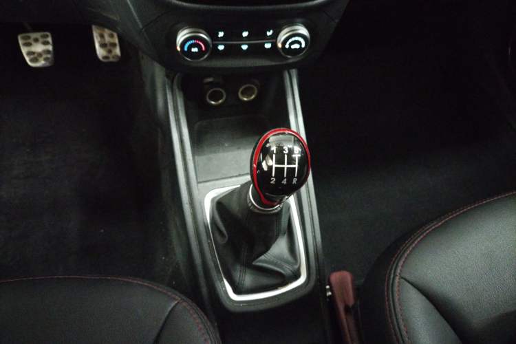 Used Haval H1 2016 Blue Label 1.5L Manual Luxury Model
