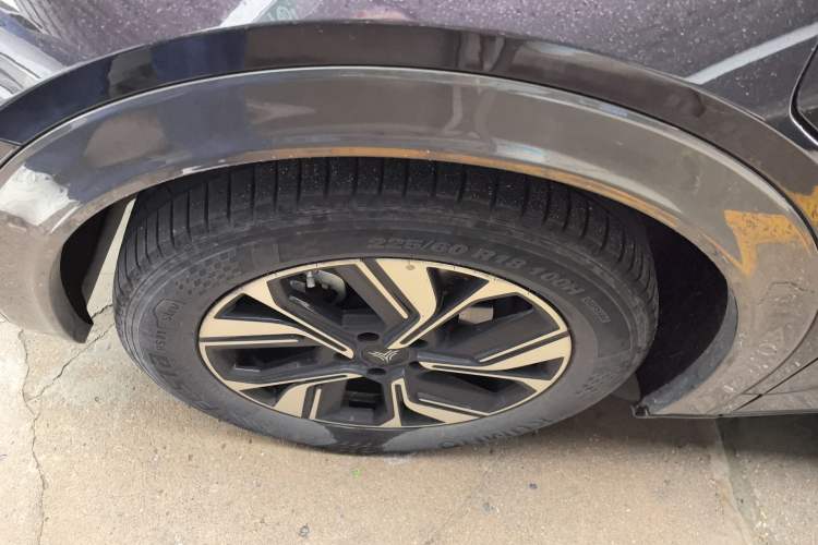 Used NETA U 2022 Zhi400 Pro Ternary Lithium
