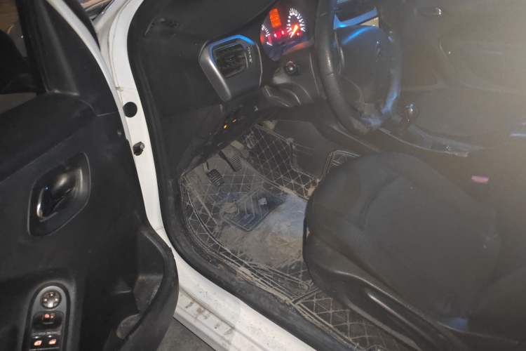 Used Citroen Elysee 2016 1.6L Manual Fashion Edition
