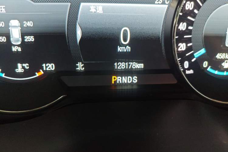 Used Ford Edge 2015 2.0T GTDi Four-Wheel Drive Prestige Model
