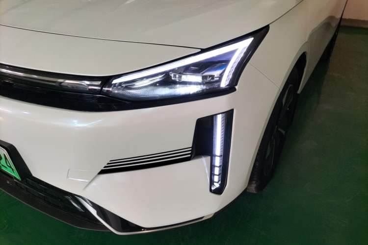 Used Geely Galaxy L6 2024 125km PLUS Dragon Edition
