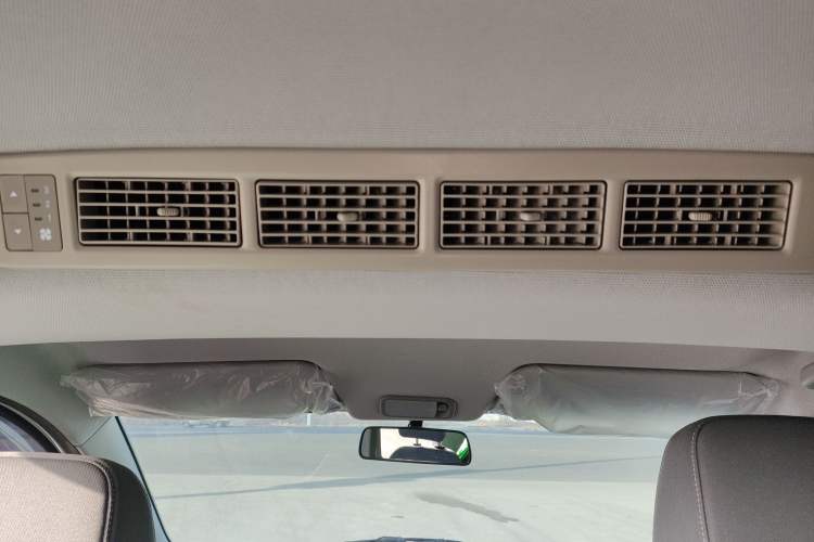 Used Wuling Hongguang New Energy 2025 Extended-Range Hybrid 50 km Standard Version