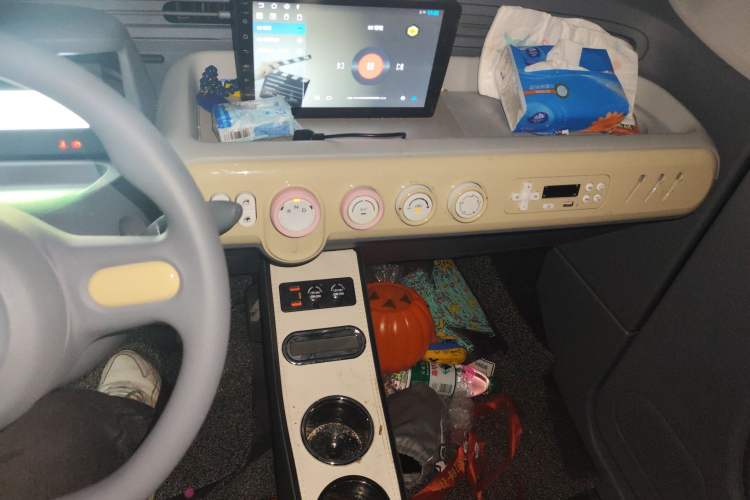 Used Bestune Pony 2024 122km range cute pony Audio And AC Panel