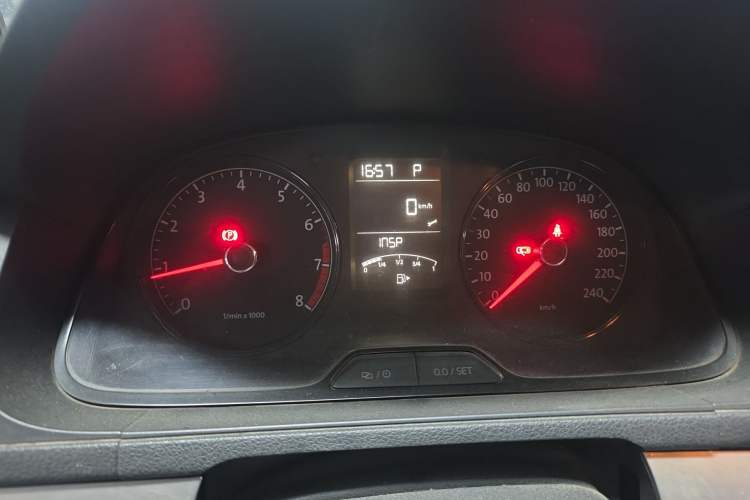 Used Volkswagen Lavida 2013 Revised Classic 1.6L Automatic Fashion Edition
