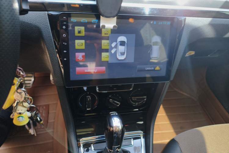 Used Volkswagen C-TREK 2017 230TSI DSG Comfort Version Audio And AC Panel