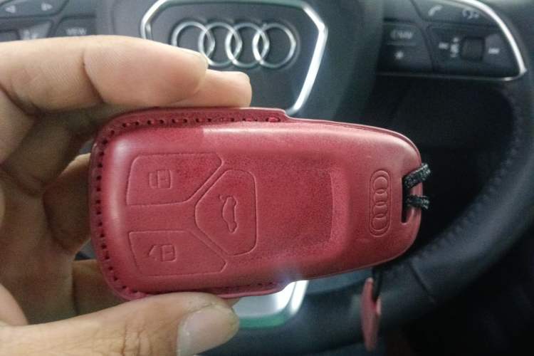 Used Audi Q5L 2020 Updated 40 TFSI Prestige Fashion Edition Interior 1