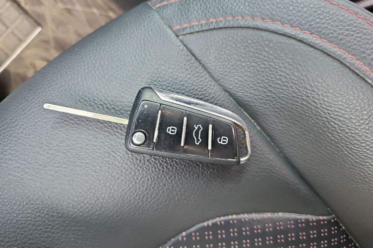 Used JAC Refine S3 2018 Smart Drive Edition 1.5L Manual Luxury Smart Model
