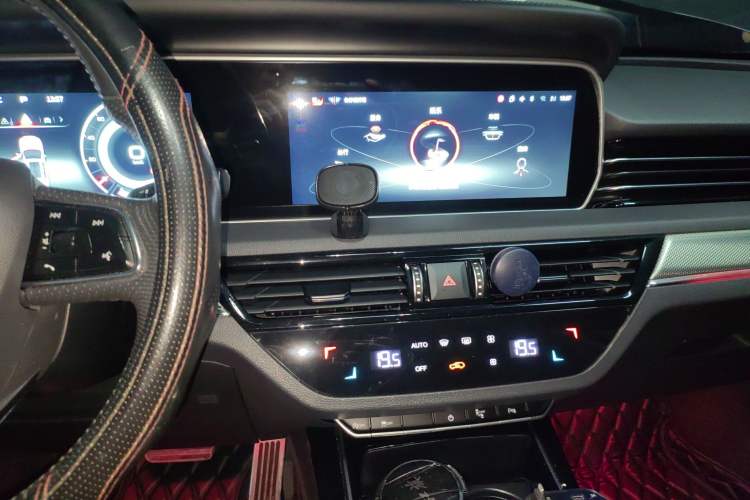 Used Hongqi HS5 2022 Revised Version 2.0T Smart Connect Flagship Edition
