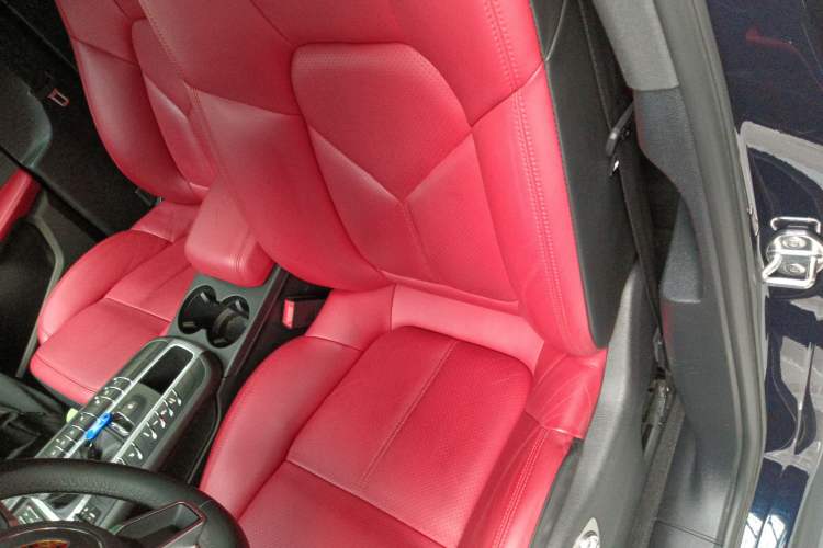 Used Porsche Macan 2021 Macan 2.0T