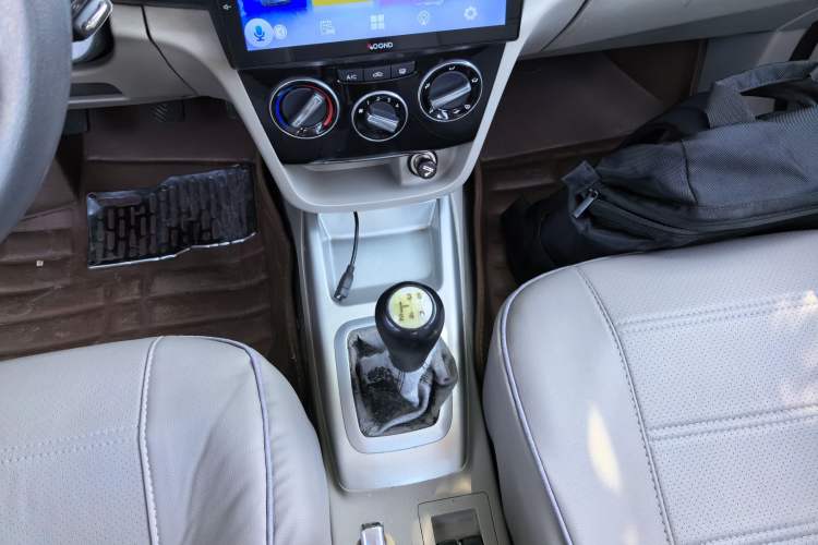 Used Changan Alsvin V3 2015 1.4L Manual Meiman Model China IV Standard
