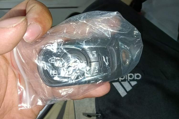 Used Buick GL8 2022 ES Land Cruiser 653T Luxury Model