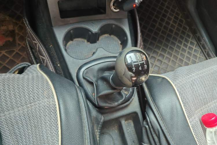 Used Dongfeng Fengon 330 2014 1.5L Manual Utility Version DK15