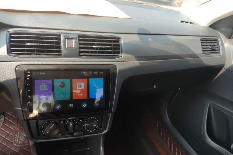 Used Volkswagen Santana 2021 1.5L Manual Fashion Edition Audio And AC Panel