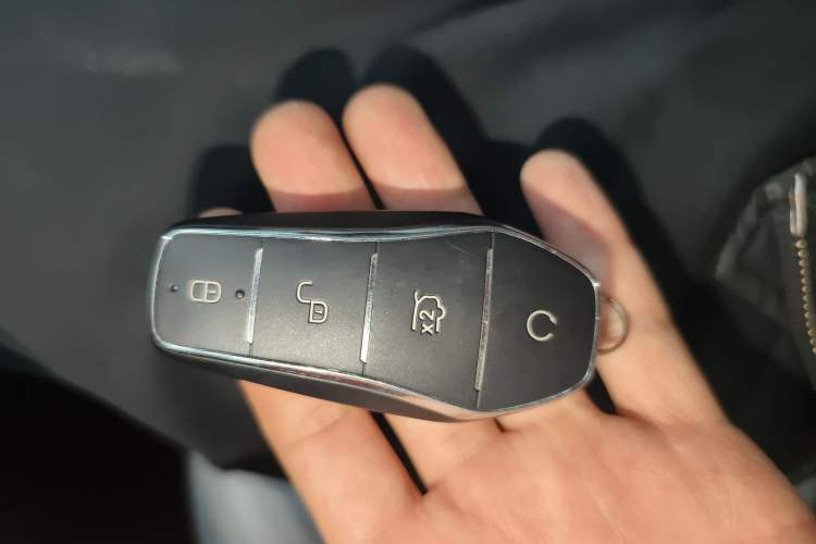 Used BYD Song Pro New Energy 2024 HONOR Edition DM-i 71KM Navigation Model