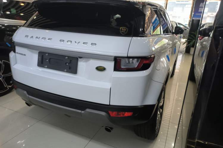 Used Land Rover Range Evoque 2018 240PS PURE Style Edition
