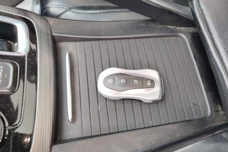 Used Geely Auto Emgrand X7 Sport 2020 1.8TD DCT Smart Connect PRO Vehicle Key