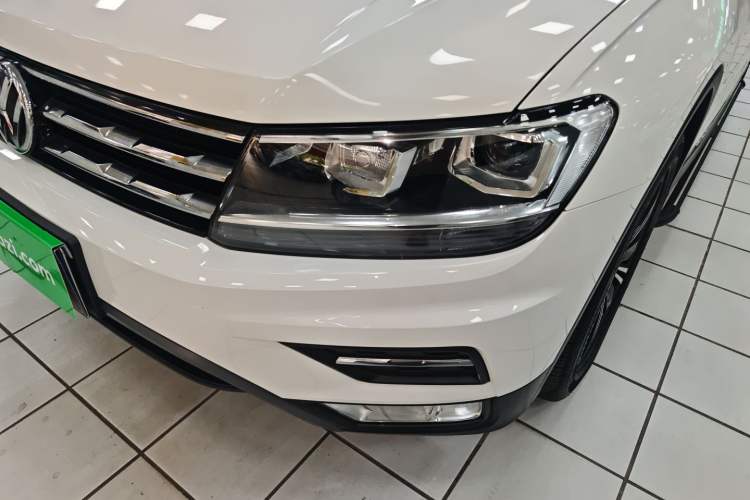 Used Volkswagen Tiguan L 2020 330TSI Automatic Two-Wheel Drive Panoramic Comfort Edition China VI Standard Left Front Headlight