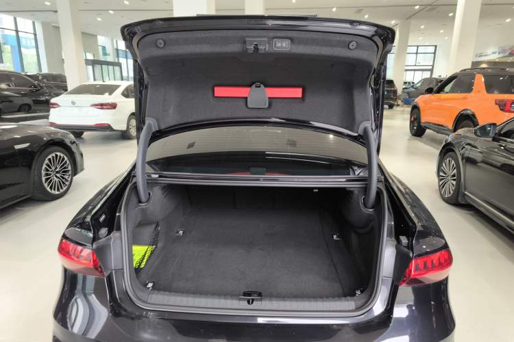 Used Audi A7L 2024 45 TFSI Luxury Edition
