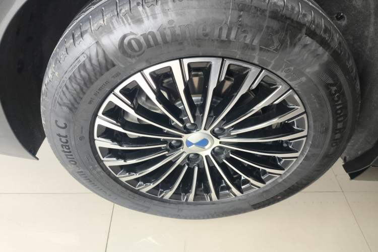 Used Denza D9 2022 DM-i 970 Four-Wheel Drive Prestige Model