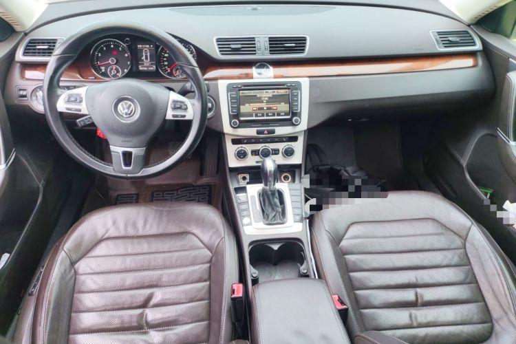 Used Volkswagen Magotan 2012 Travel Edition 2.0 TSI Luxury Version Center Console