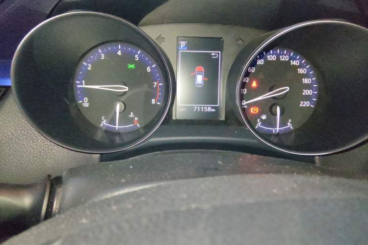 Used Toyota IZOA 2018 2.0L Yichi Edition China V Standard