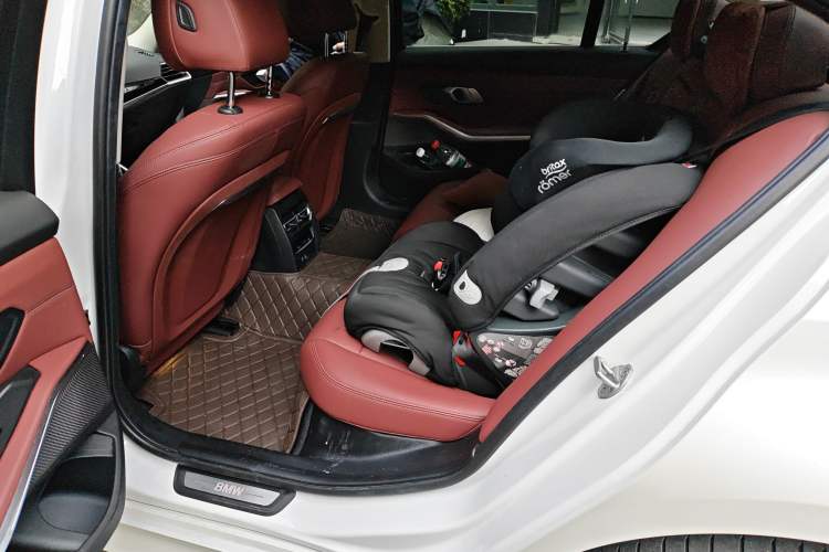 Used BMW i3 2024 eDrive 35 L
