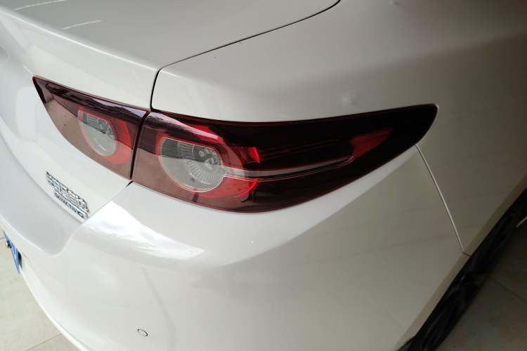 Used Mazda 3 Axela 2021 2.0L Automatic Zhiyao Edition Right Rear Taillight