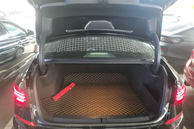 Used Volkswagen Passat 2019 330TSI Luxury Edition China VI Standard