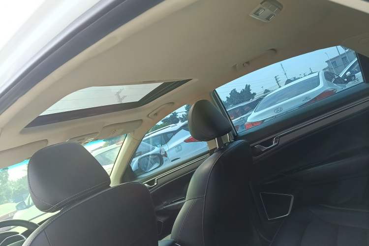 Used Geely Auto Emgrand GL 2017 1.8L DCT Elite Model
