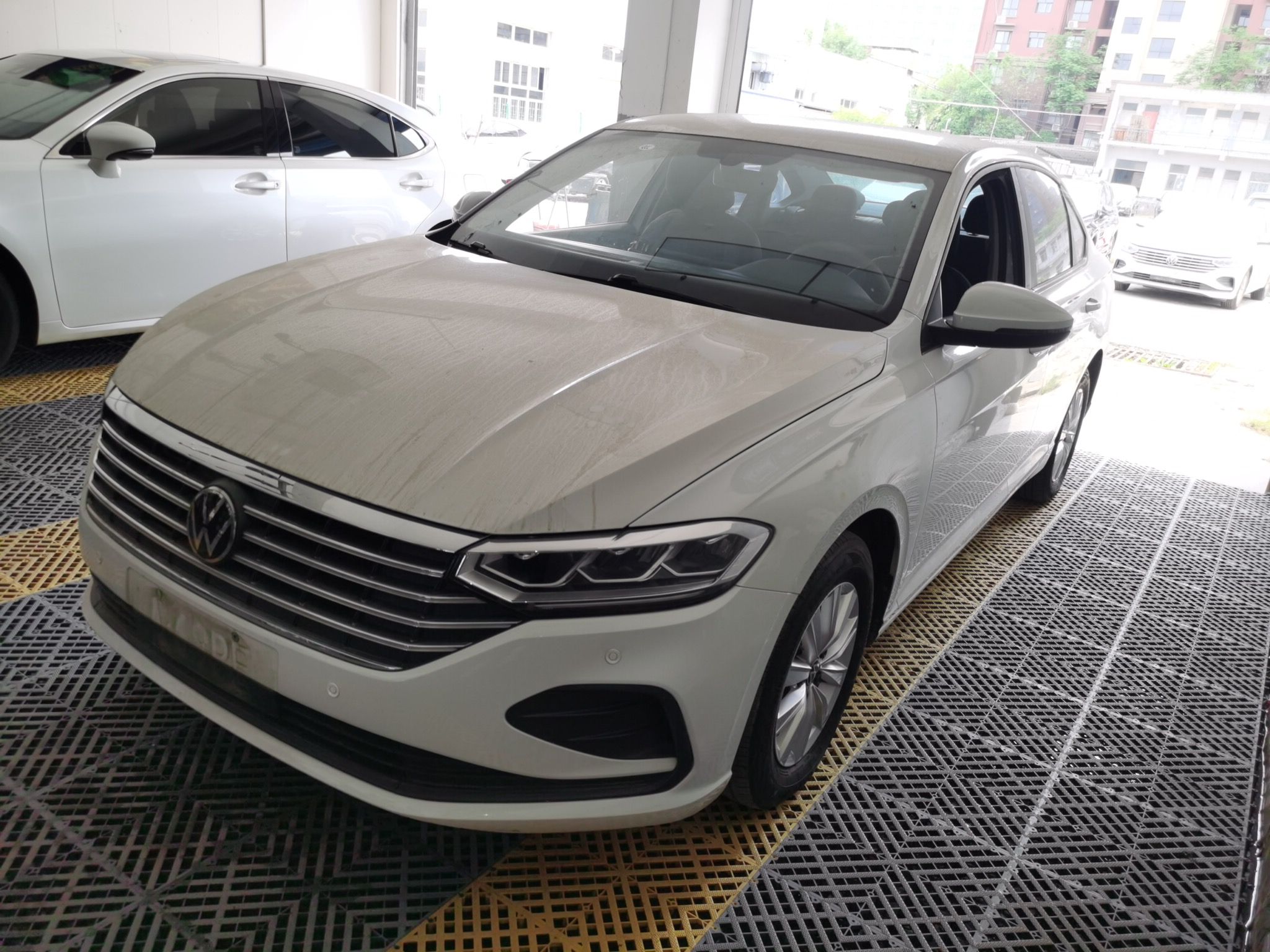 Parte inferior delantera