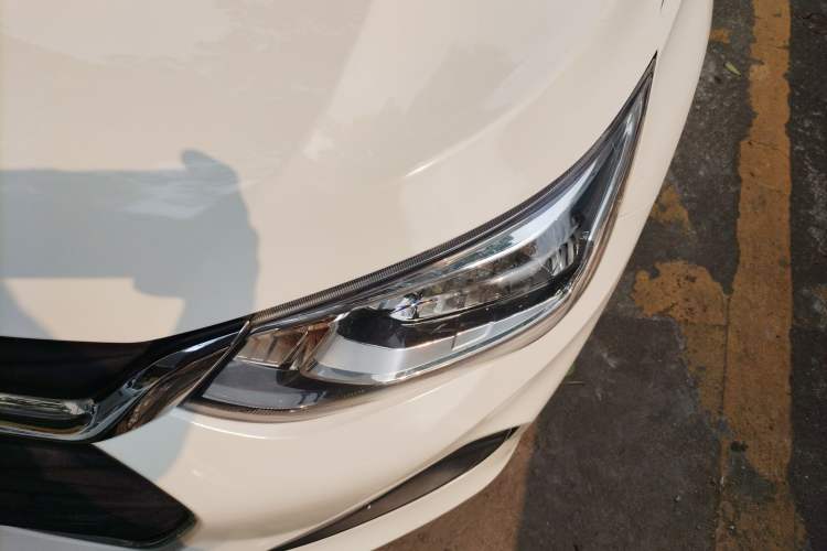 Used Chevrolet Cavalier 2022 325T Automatic Enjoyment Edition Left Front Headlight