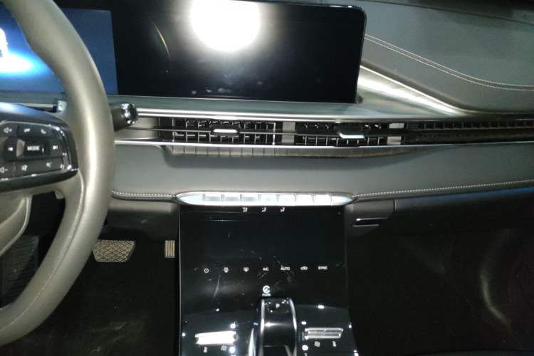 Used Chery Tiggo 8 PLUS 2022 290TGDI DCT Haoting Edition
