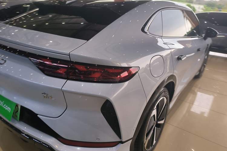 Used BYD Song L EV 2024 662 km Excellence Version
