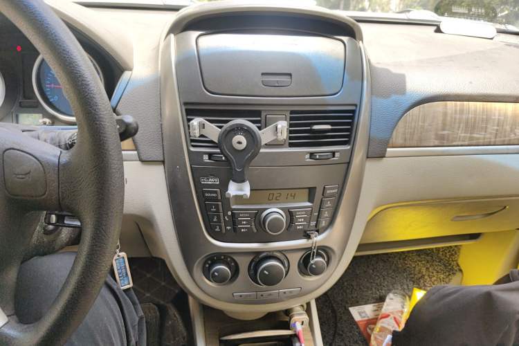 Used Buick Excelle 2015 1.5L Manual Classic Trim
