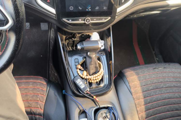 Used Baojun 530 2020 1.5T CVT Luxury Connected Version 6 Seats