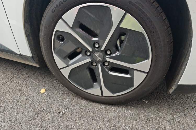 Used XPeng MONA M03 2025 620 Ultra-Long Range Plus Right Front Wheel Hub