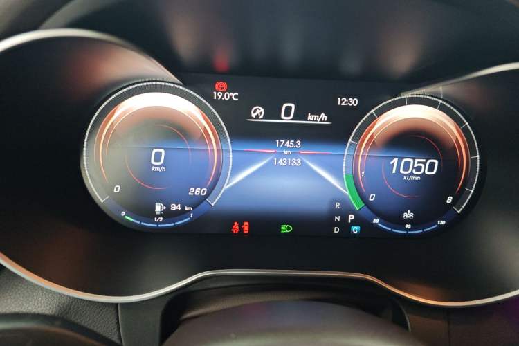 Used Mercedes-Benz GLC 2018 Facelifted GLC 260 4MATIC Dynamic Edition Instrument Cluster