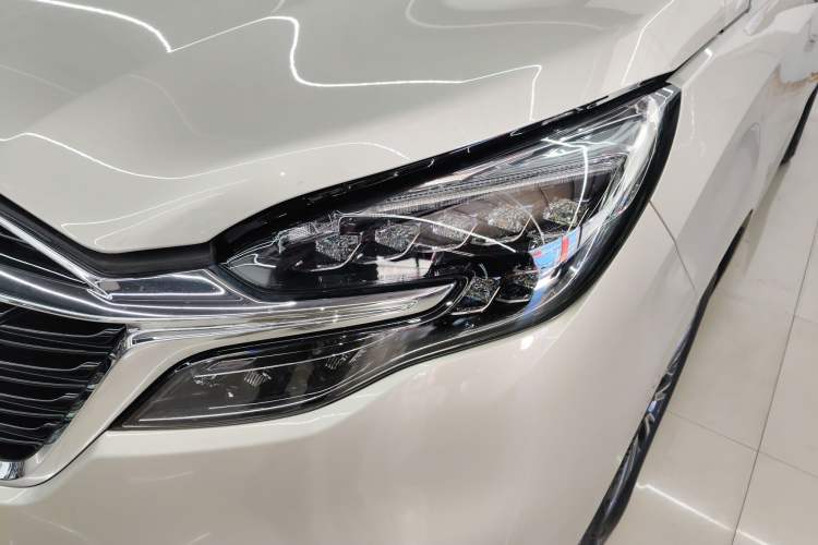 Used Buick GL8 2022 ES Land Cruiser 653T Luxury Model