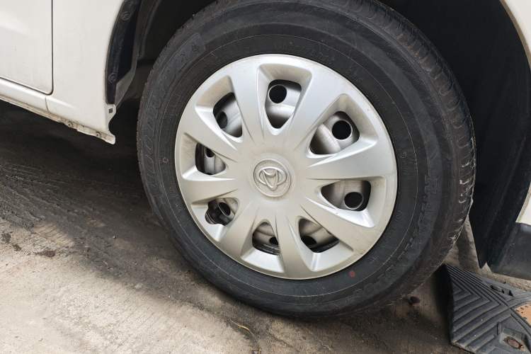 Used CHANGAN KAICHENG Ounuo S 2021 1.5L Ono S Smart Edition Single-Steaming Air-Conditioned Bus JL473QG Right Front Wheel Hub