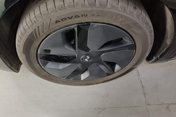 Used ONVO L60 2024 60 kWh Rear-Drive Version