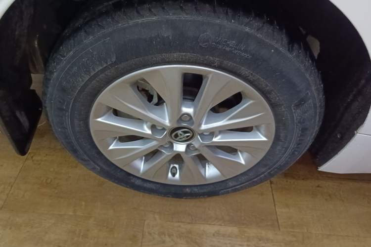 Used Toyota Corolla 2022 Dual-Motor 1.8L E-CVT Pioneer Edition
