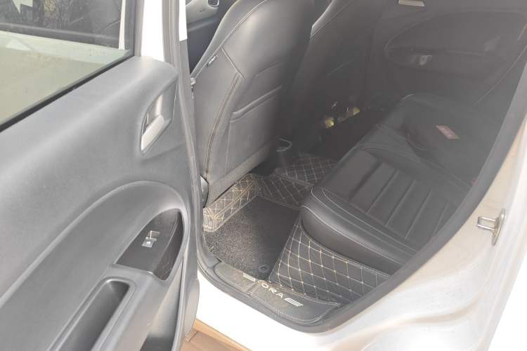 Used ORA White Cat 2022 Xiaoyue Mao Edition 401 km Flagship Model Lithium Ternary