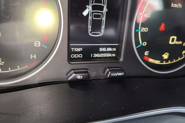 Used Geely Auto Vision X6 2016 1.3T CVT Flagship Model
