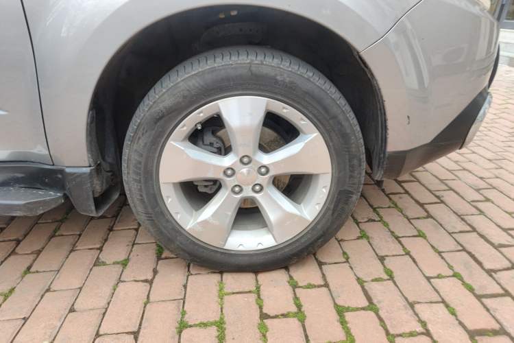 Used Subaru Forester 2010 2.0 XS Sport Special Edition Right Front Wheel Hub