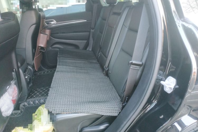 Used Jeep Grand Cherokee 2020 3.0L Elite Navigation Edition Left Rear Seat