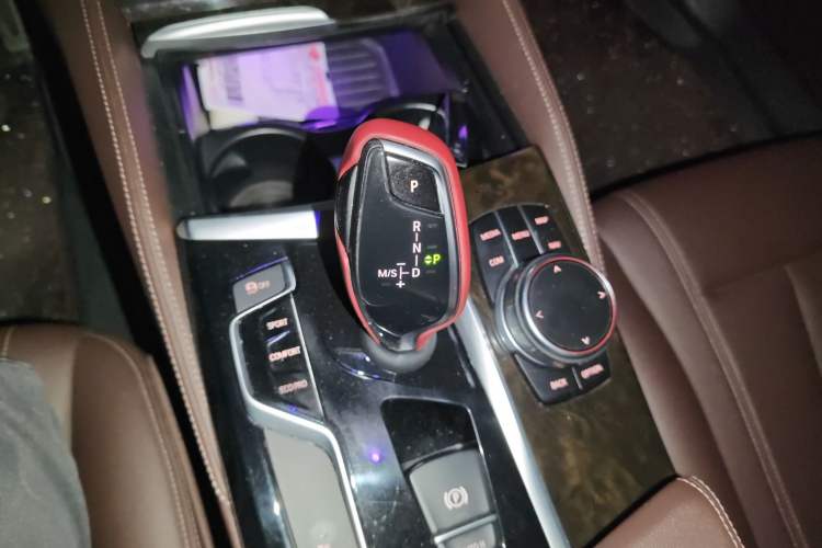 Used BMW 5 Series 2019 525Li M Sport Package