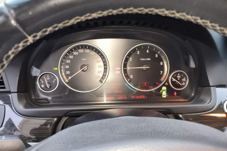 Used BMW 5 Series 2014 525Li Luxury Design Package
