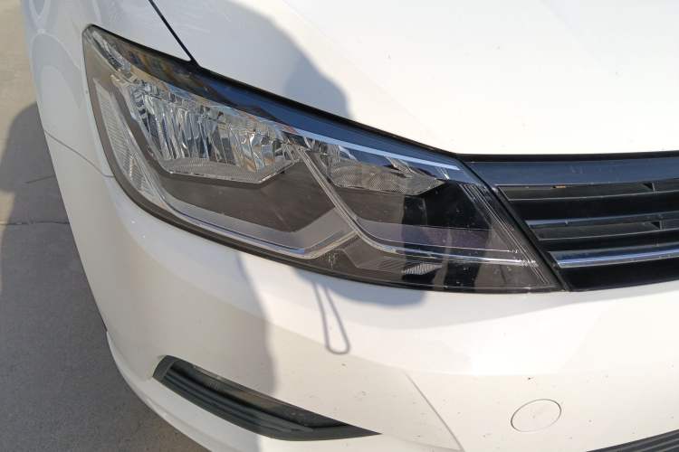 Used Volkswagen Lamando 2018 230TSI DSG Fashion Edition Right Front Headlight